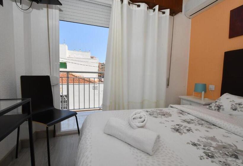 اتاق استاندارد یک نفره, Hostal Hb Torrevieja