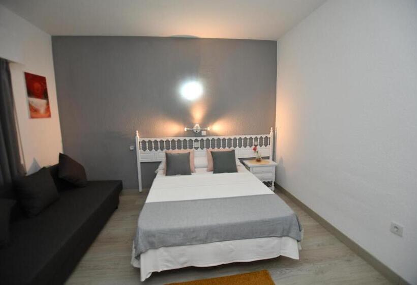 اتاق استاندارد سه نفره, Hostal Hb Torrevieja