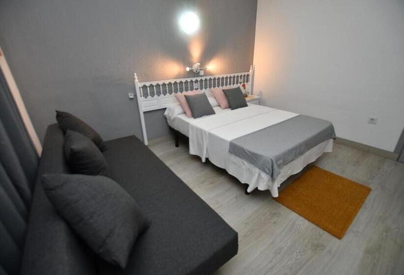 اتاق استاندارد سه نفره, Hostal Hb Torrevieja