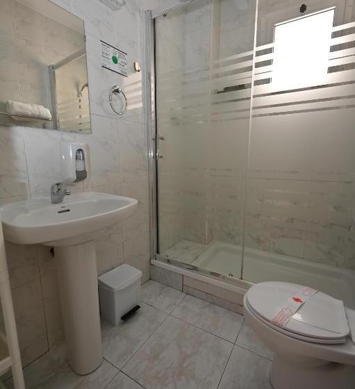 اتاق خانوادگی, Hostal Hb Torrevieja