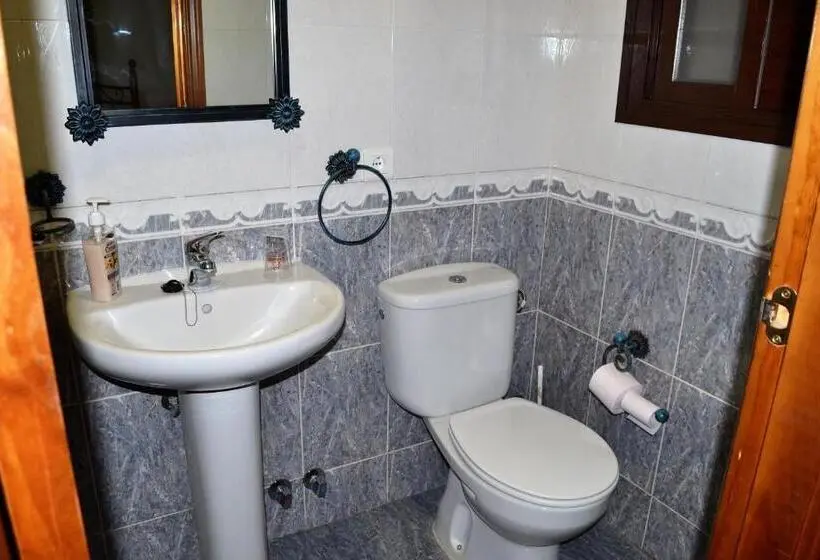 スタンダードルーム, Hostal La Encina