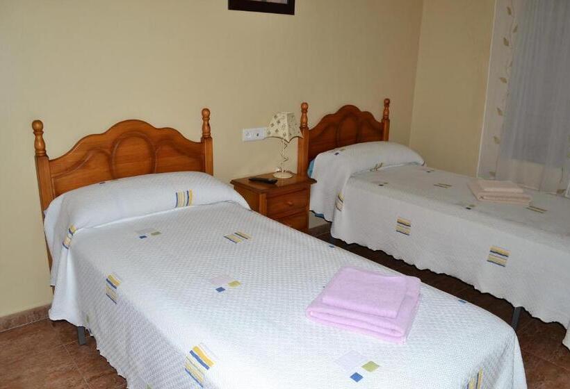 חדר סטנדרט, Hostal La Encina
