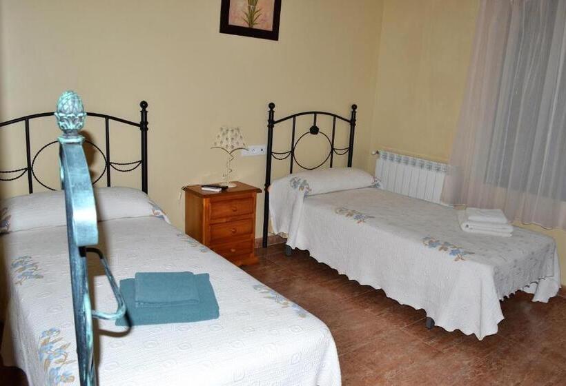 חדר סטנדרט, Hostal La Encina