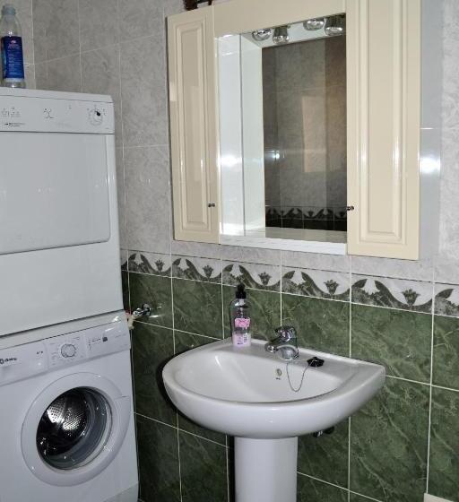 חדר סטנדרט מותאם לאדם עם מוגבלויות, Hostal La Encina