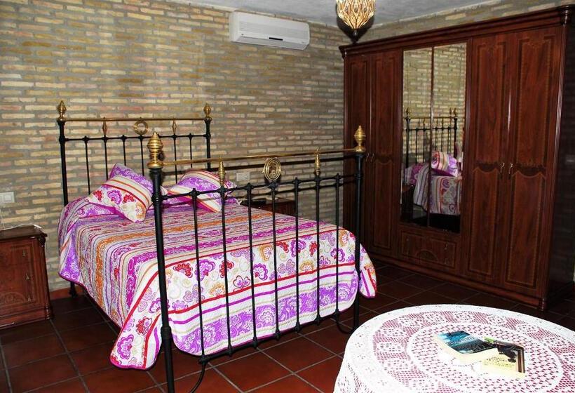 חדר סטנדרט מותאם לאדם עם מוגבלויות, Hostal La Encina