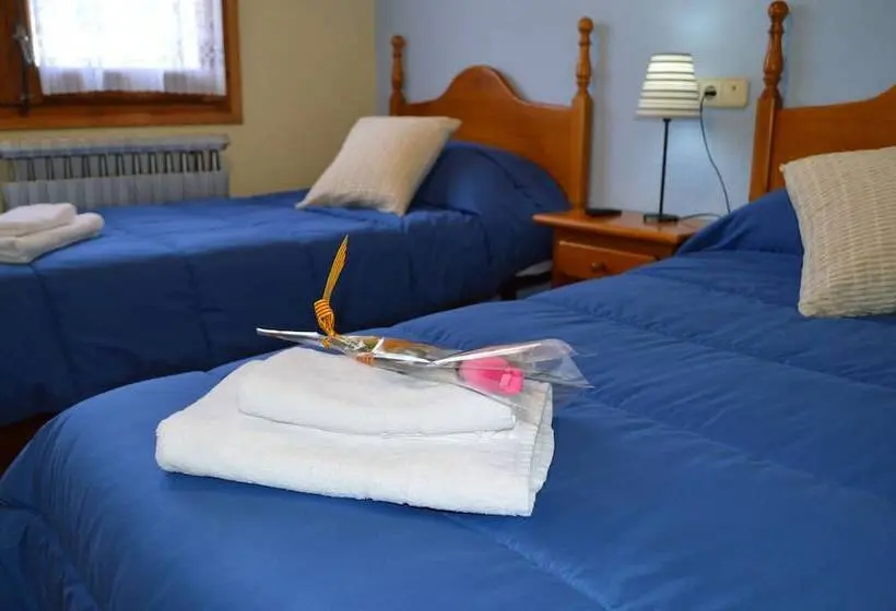 Standardrum, Hostal Pas De La Pera