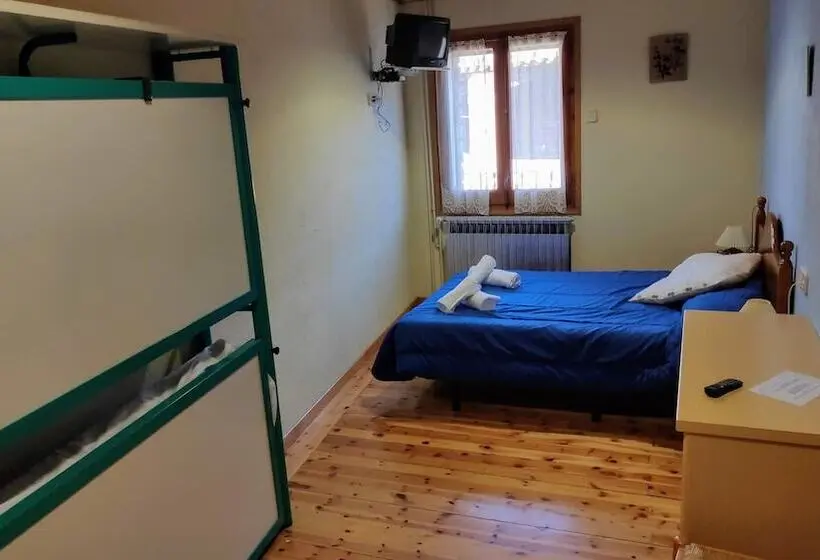 Fyrbädds Standardrum, Hostal Pas De La Pera