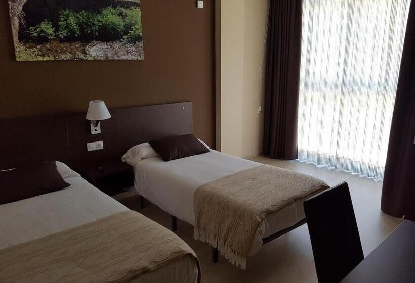 Номер Стандарт, Pension Albergue Lemos