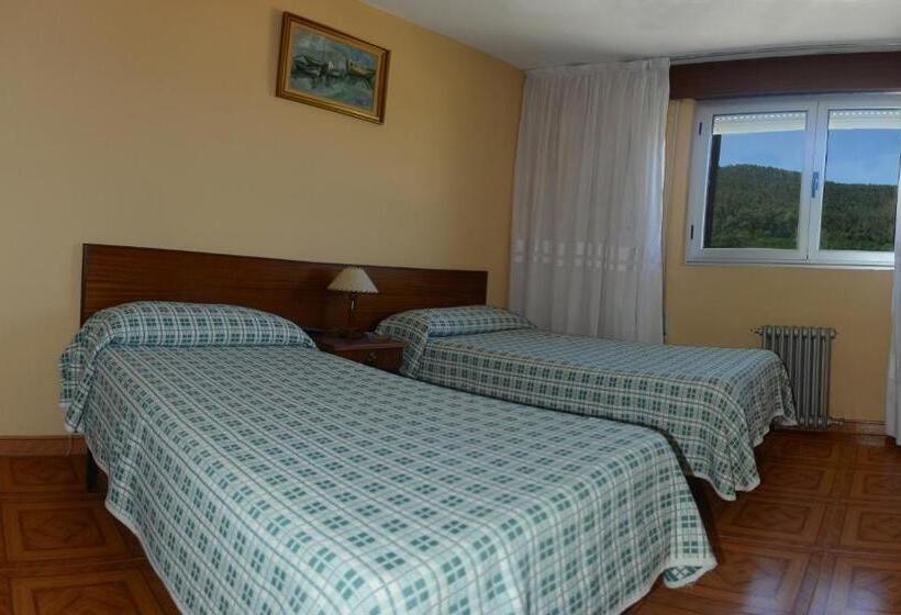 اتاق استاندارد, Hostal Baviera