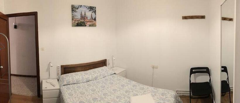 اتاق استاندارد با سرویس بهداشتی مشترک, Hostal Costa Azul