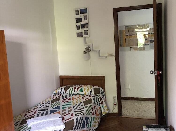 חדר סטנדרד יחיד חדר אמבטיה משותף, Hostal Costa Azul
