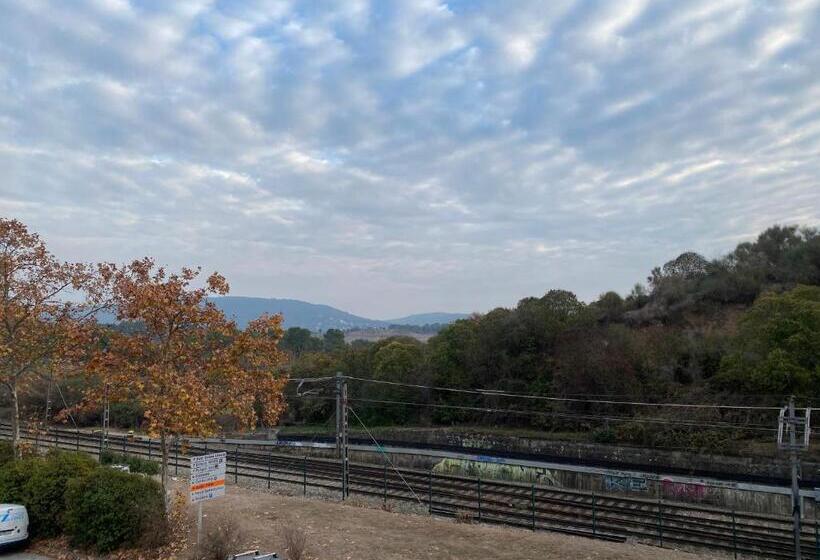 家庭房间共用浴室, Hostal Galicia Cardedeu