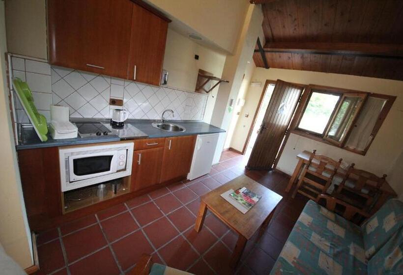 标准平房, La Hospedería Del Silencio