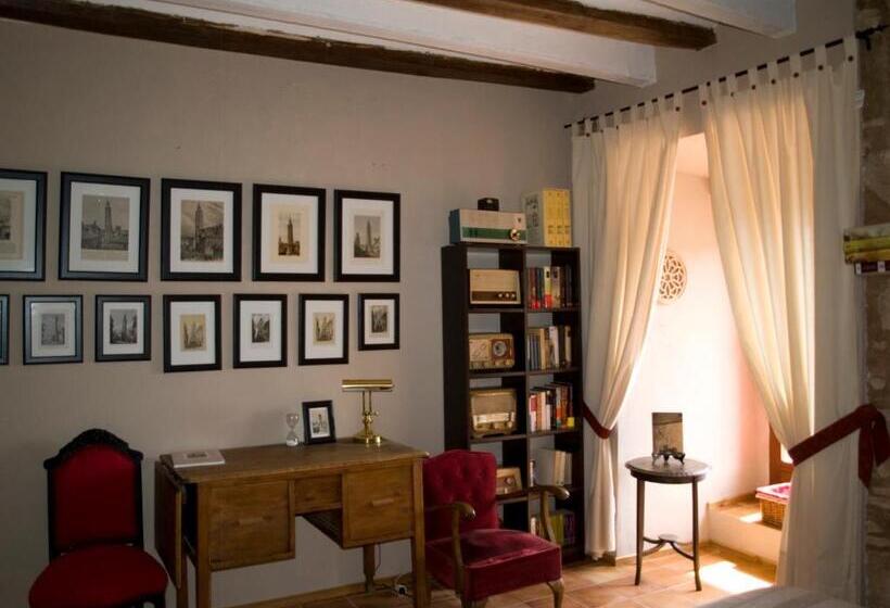 غرفة سوبيريور, Castillo De Grisel