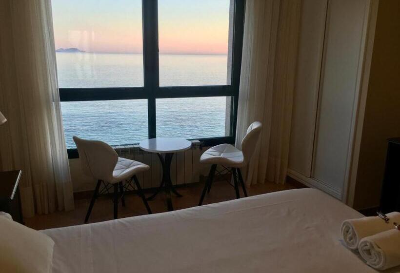 オーシャンビューデラックスルーム, Hostal Casa Aurita Adults Only