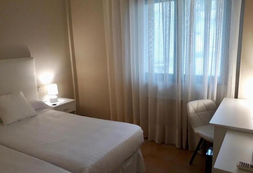 اتاق استاندارد, Hostal Casa Aurita Adults Only