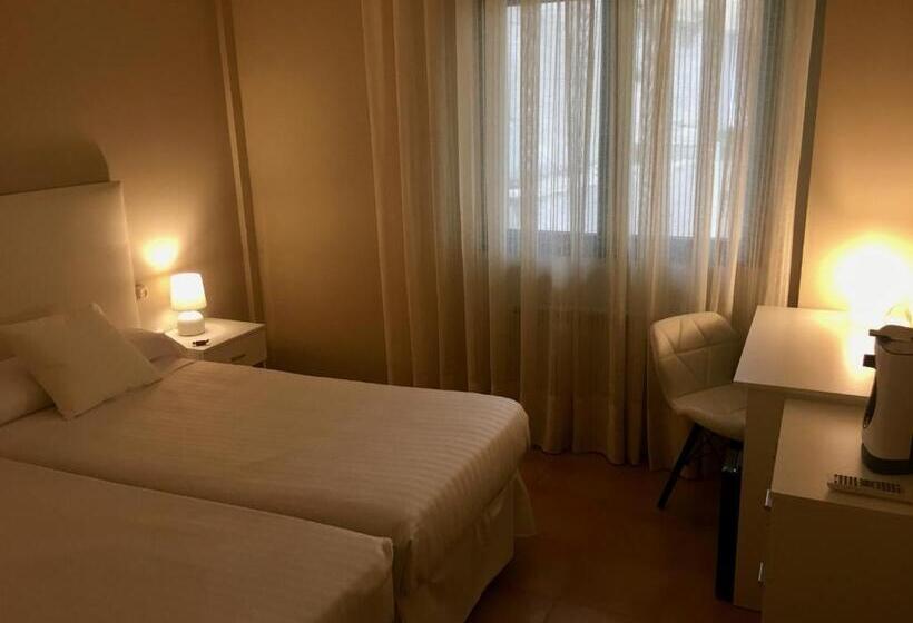 اتاق استاندارد, Hostal Casa Aurita Adults Only