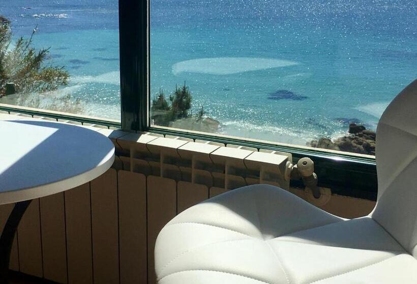 オーシャンビューデラックスルーム, Hostal Casa Aurita Adults Only