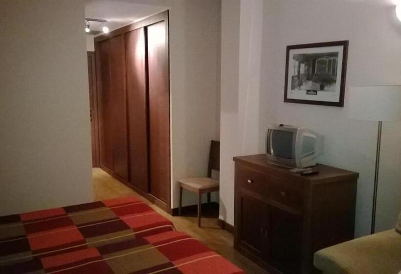 Номер Стандарт Трехместный, Hostal Patron