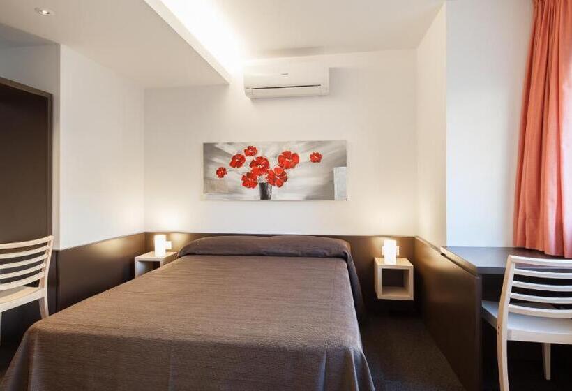 Номер Стандарт, Apartaments I Habitacions Can Morera Olot