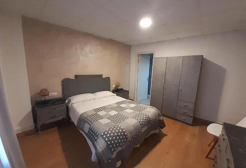 베이직 4인 룸, Fonda Toldra