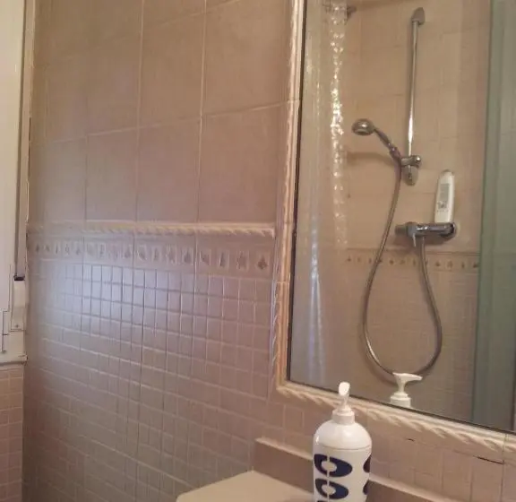 اتاق استاندارد یک نفره, Alojamientos Río Cares