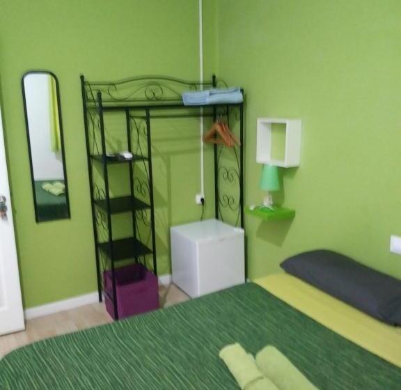 اتاق استاندارد یک نفره, Colors Rooms