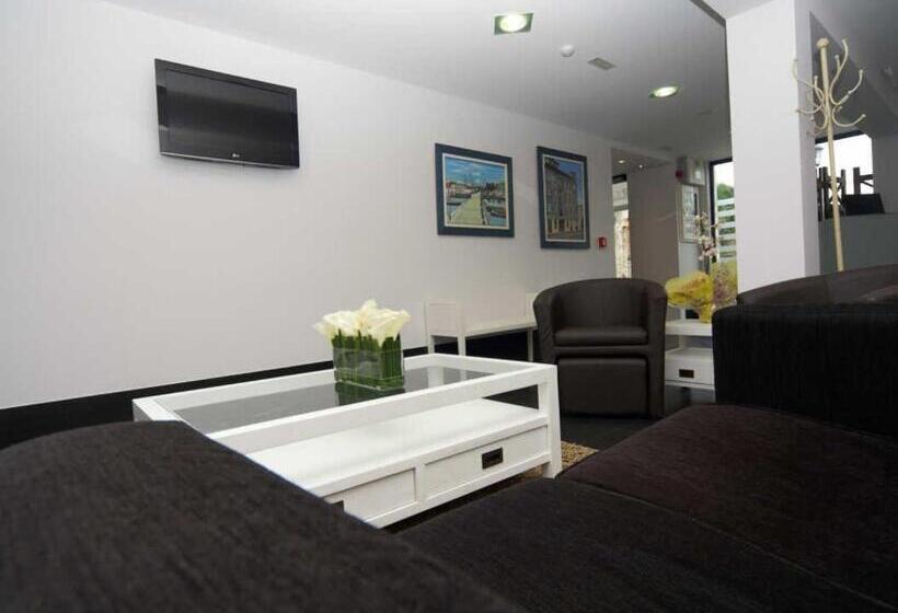 اتاق سوپریور, Hospedería El Puerto