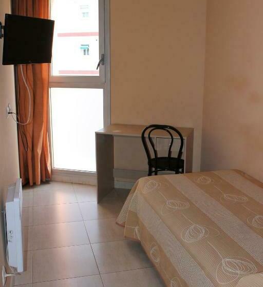 Номер Стандарт Индивидуальный, Hostal Cal Siles