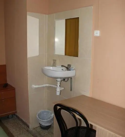 اتاق استاندارد یک تخته با سرویس بهداشتی مشترک, Hostal Cal Siles