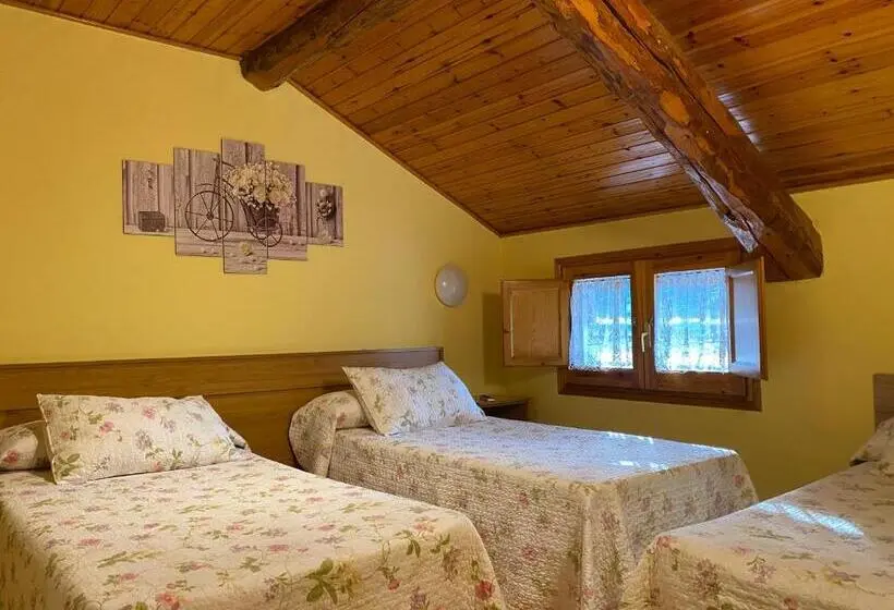 スタンダード4人部屋, Hostal Can Josep