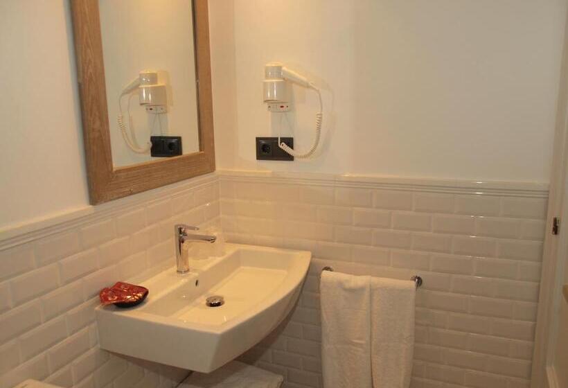 스탠다드 룸, Hostal Portofino