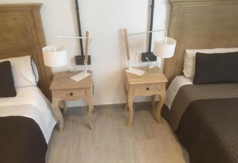 １ベッドルームのデラックスアパートメント, Hostal Portofino