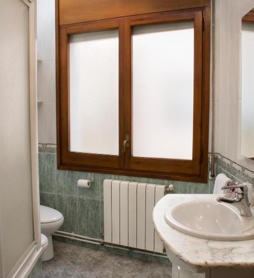 דירת חדר עם טרסה, Hostal Portofino