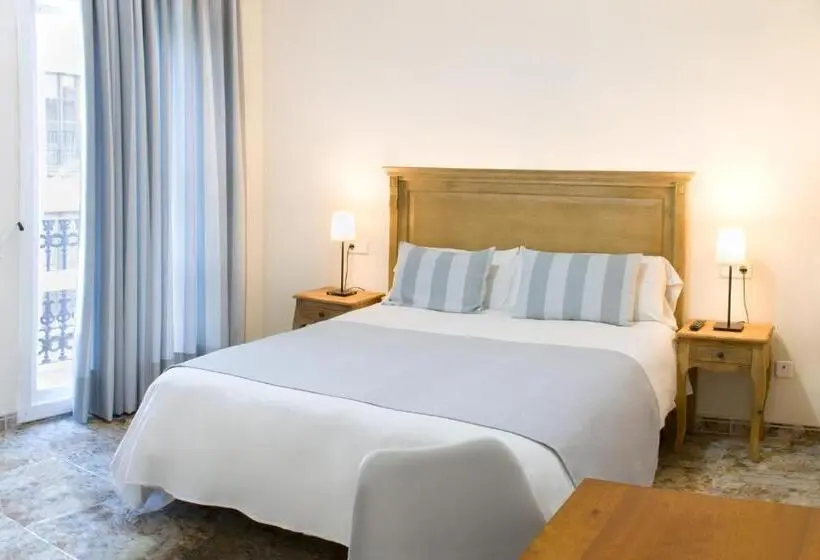 スタンダードルーム, Hostal Portofino