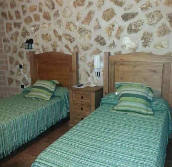 Номер Стандарт, Posada De Los Cónsules
