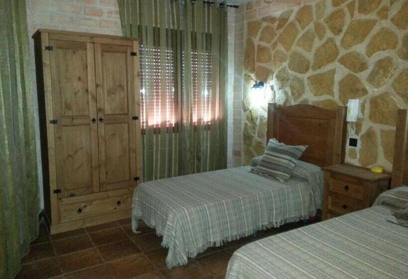 Номер Стандарт, Posada De Los Cónsules