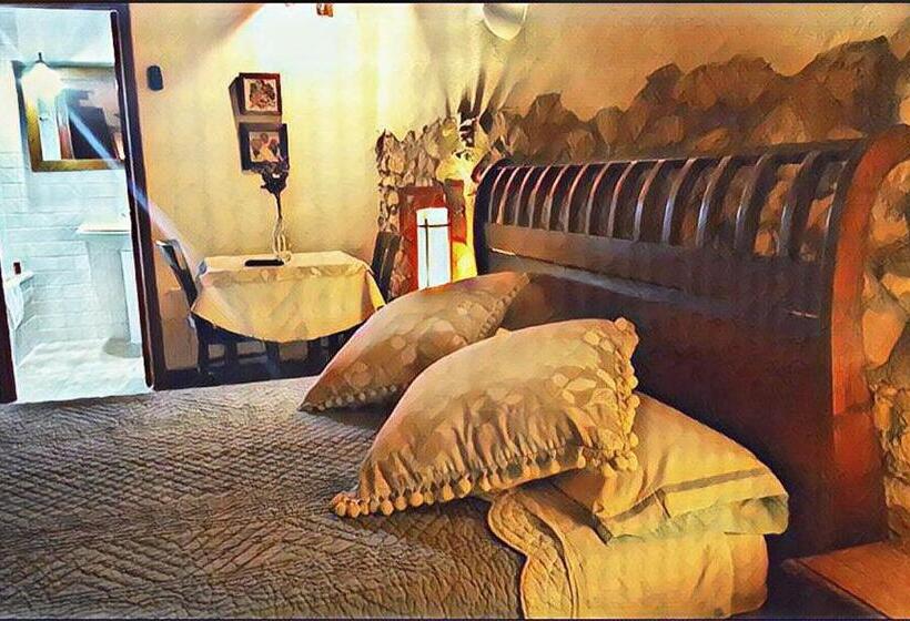 سوئیت جونیور با تراس, Vía Natura Hotel Rural Gastronómico