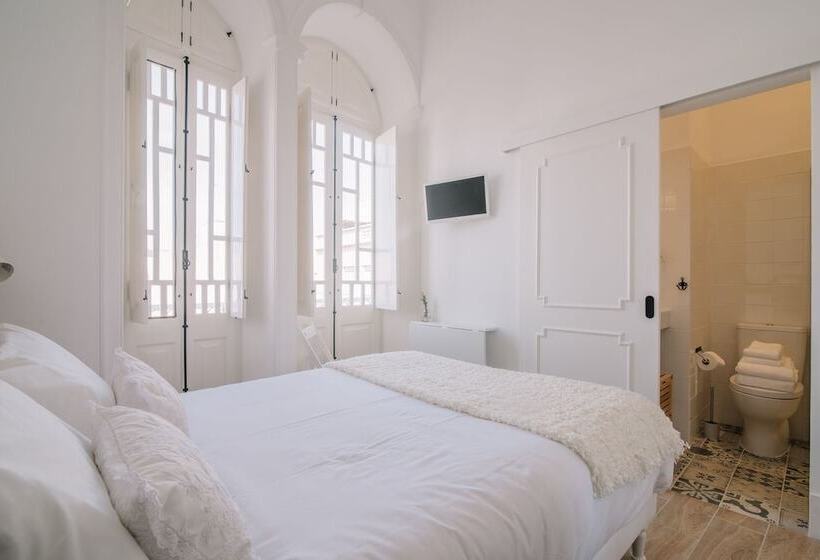 Номер Стандарт, Guestmar