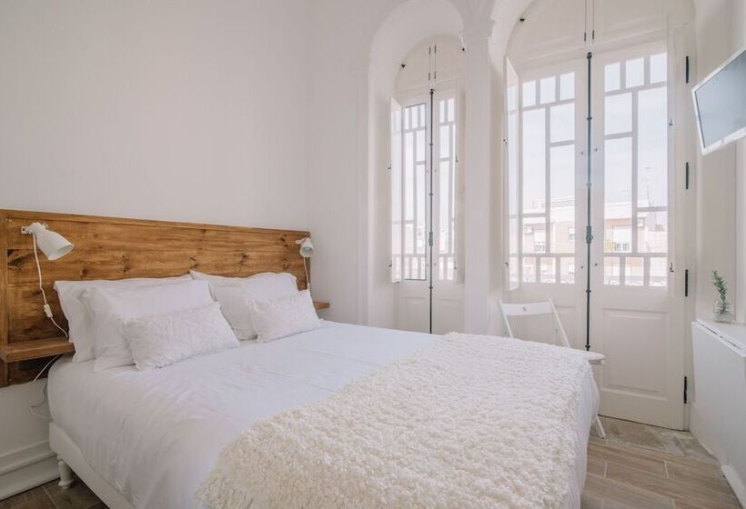 Номер Стандарт, Guestmar