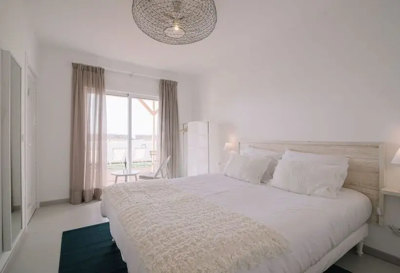 اتاق لوکس, Guestmar