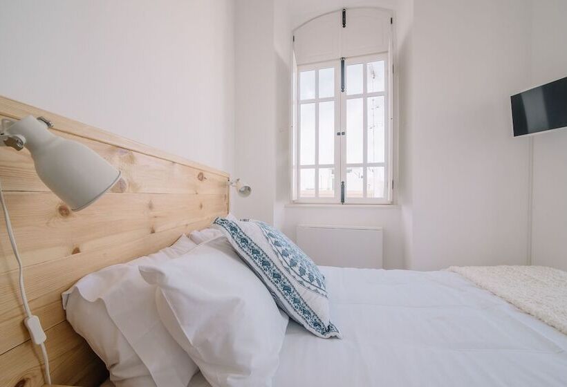 Номер Basic, Guestmar