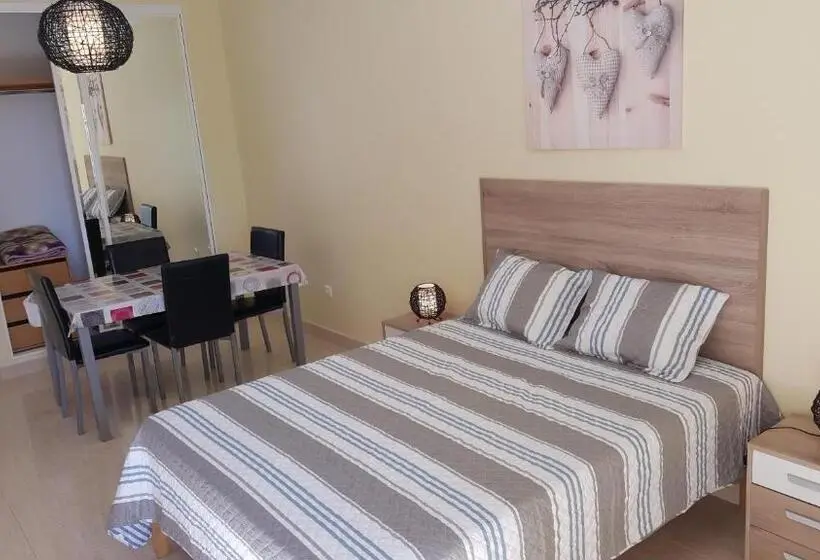 استودیوی استاندارد با چشم‌انداز دریا, Apartamentos Vista Mar