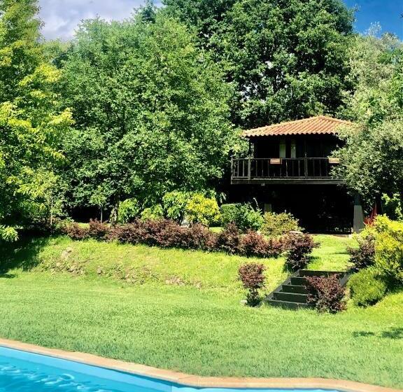 بنجلو قياسى, Quinta Lamosa Agroturismo