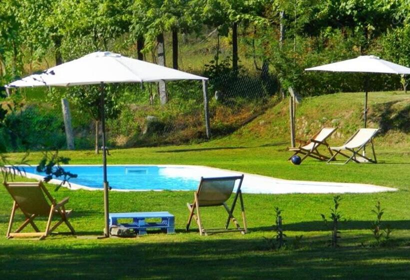 بنجلو قياسى مطلّ علي الحديقة, Quinta Lamosa Agroturismo