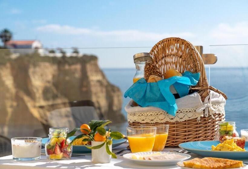 اتاق اساندارد با چشم‌انداز جانبی به دریا, Castelo Guest House