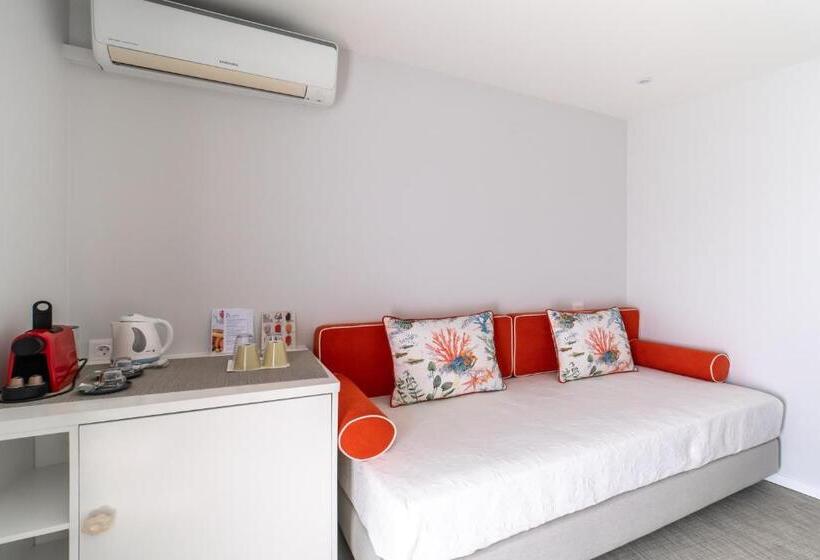 اتاق استاندارد با بالکن و چشم‌انداز دریا, Castelo Guest House