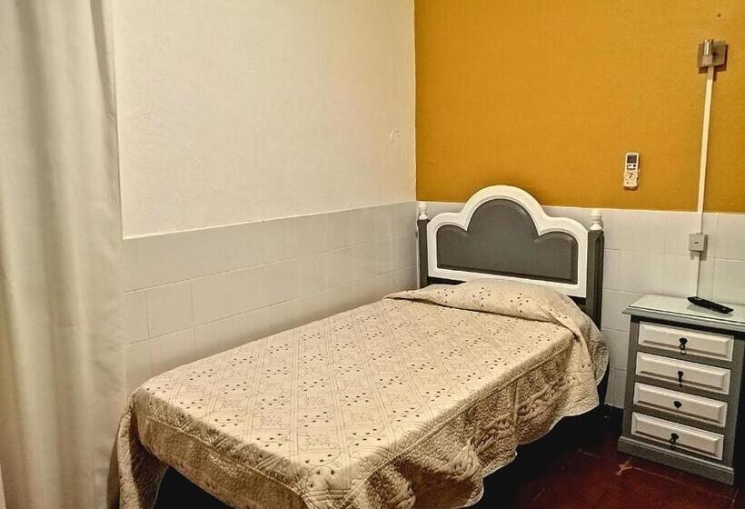 패밀리 스튜디오, Hostel Boutique Marisol