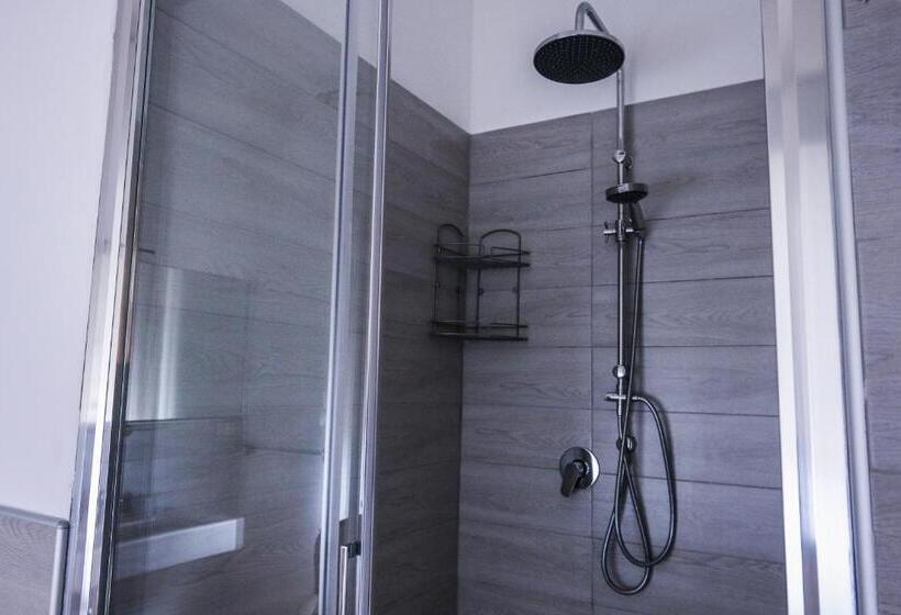 סוויטה עם טרסה, Mariohome