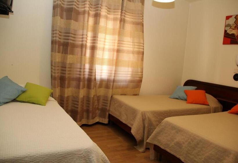 Номер Стандарт Трехместный, Residencial Montanhês